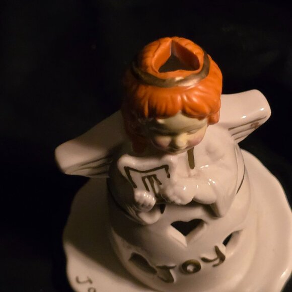 Set Of 3 Ceramic Angel Candle Holders With "Joy" "Hope" "Love" Texts & Heart Cut - Picture 7 of 9